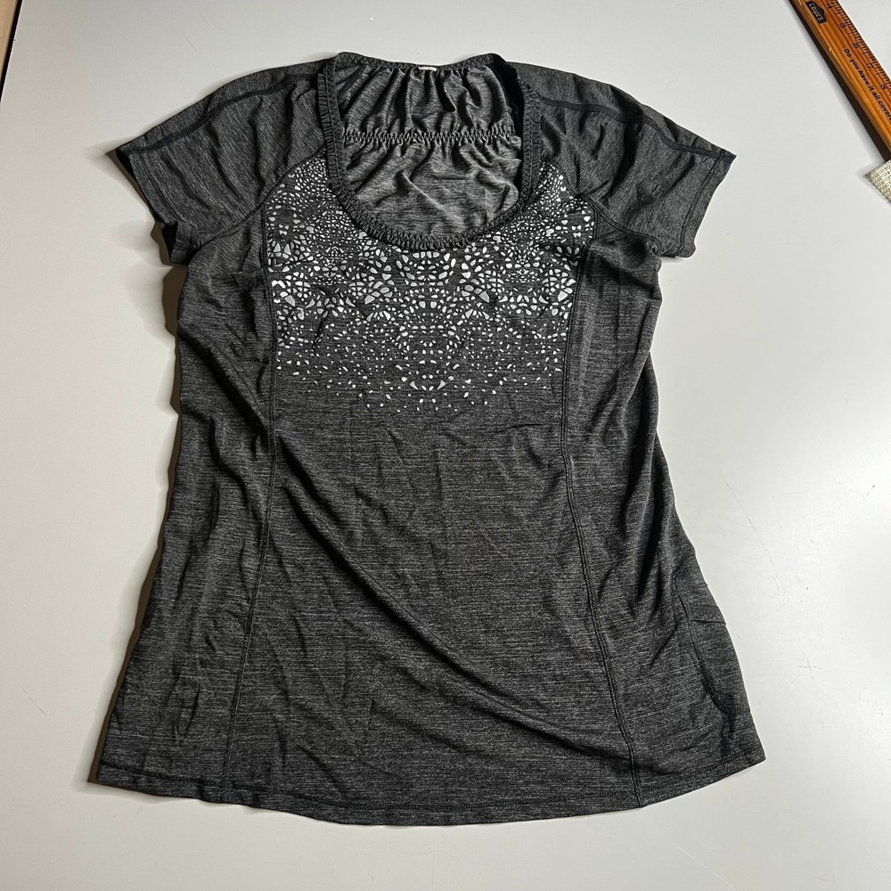 Lululemon Run Dash Tee Gray Heathered Short‎ Sleeve Running Shirt Women Size 4